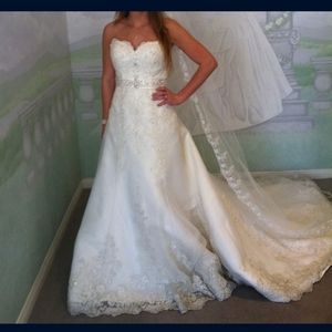 Wedding dress